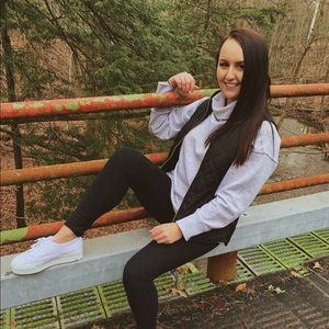 Meet your Posher, Tara